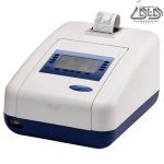 اسپکتروفتومتر UV VIS (مرئی - فرابنفش) تک پرتویی دیجیتال 7310 برند JENWAY (جنوی) در رنج 320 تا 1000nm با پهنای باند 5nm اندازه گیری میکند.