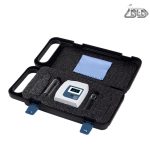کلرسنج پرتابل مدل AK41 محصول کمپانی AKSO به همراه کیف حمل